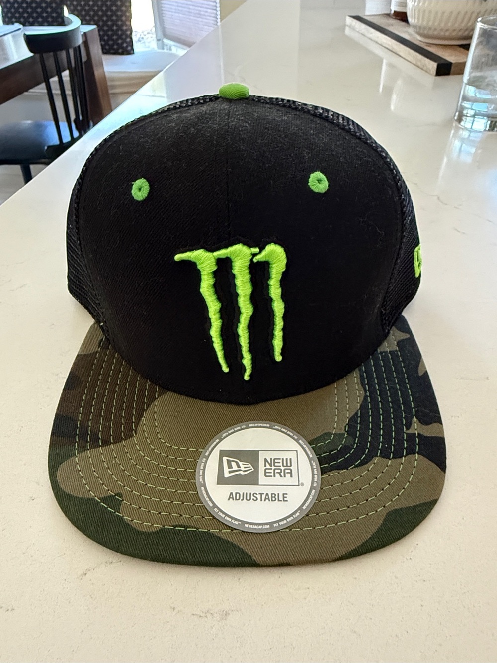 New Era Men’s Black & Neon Green Camo Snapback Hat